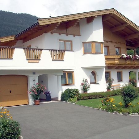 Ferienwohnungen Niederacher Fieberbrunn Exteriör bild
